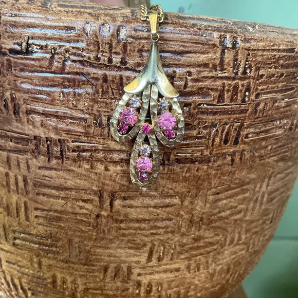 Women's Vintage Gold Tone & Pink Rhinestone Double Pendant Necklace - Picture 3 of 4
